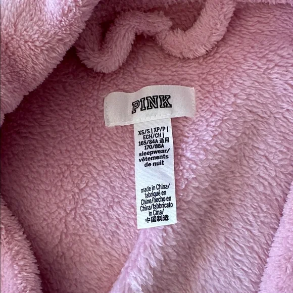 PINK Victoria's secret robe - Picture 6 of 10